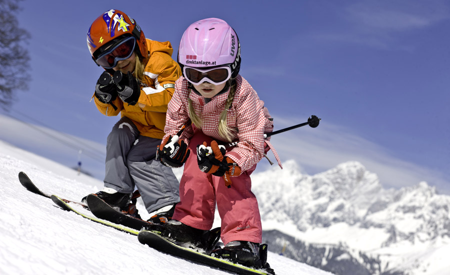 Skifahren lernen im Familien-Skiurlaub