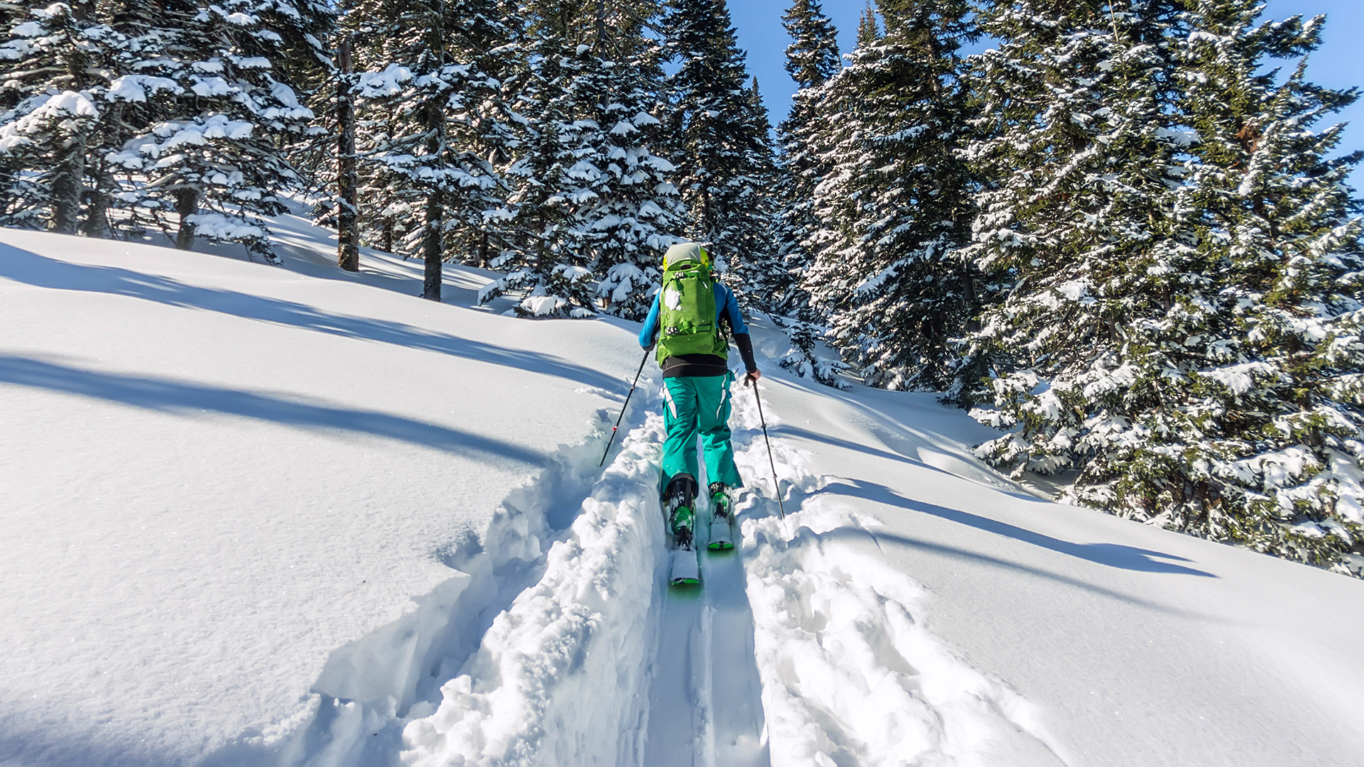 Skitour im Tiefschnee